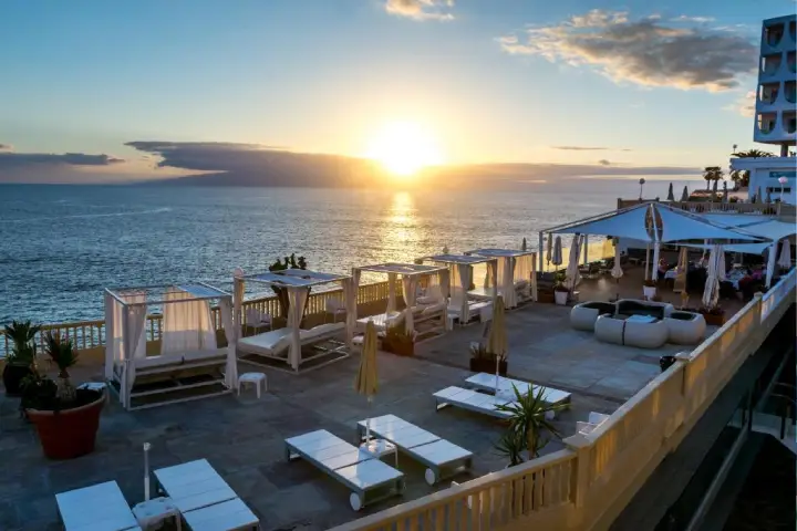 Pearly Grey Ocean Club (4)