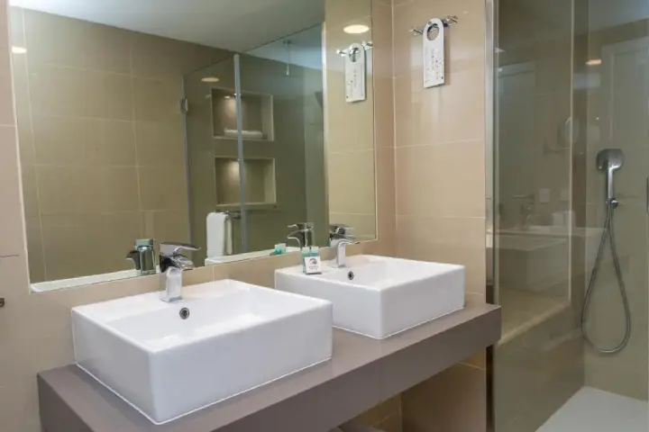 Pearly Grey Ocean Club (9)